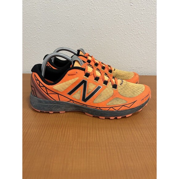 New Balance Summer Trail Women’s Size 9 Orange Running Trail Shoes - Picture 1 of 7
